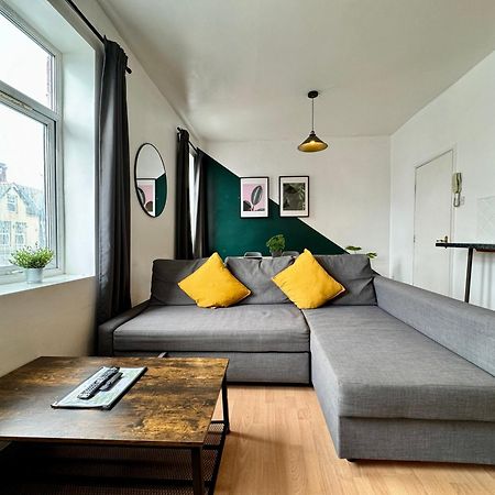 Space For Groups, 10 Mins From Queen St! Cardiff Esterno foto