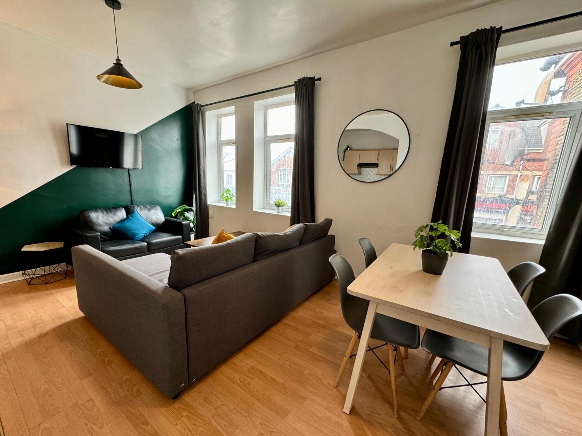 Space For Groups, 10 Mins From Queen St! Cardiff Esterno foto